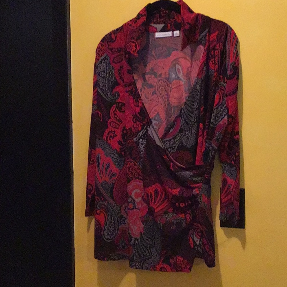 Beautiful Never worn Womans top